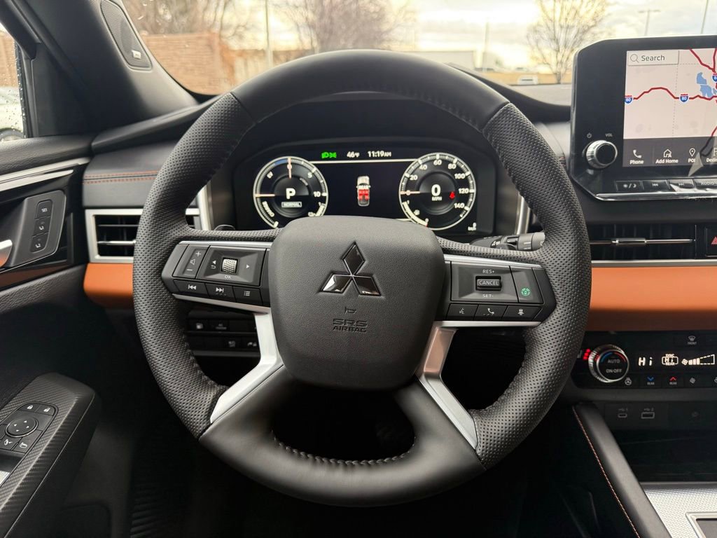 New 2025 Mitsubishi Outlander SEL image 8