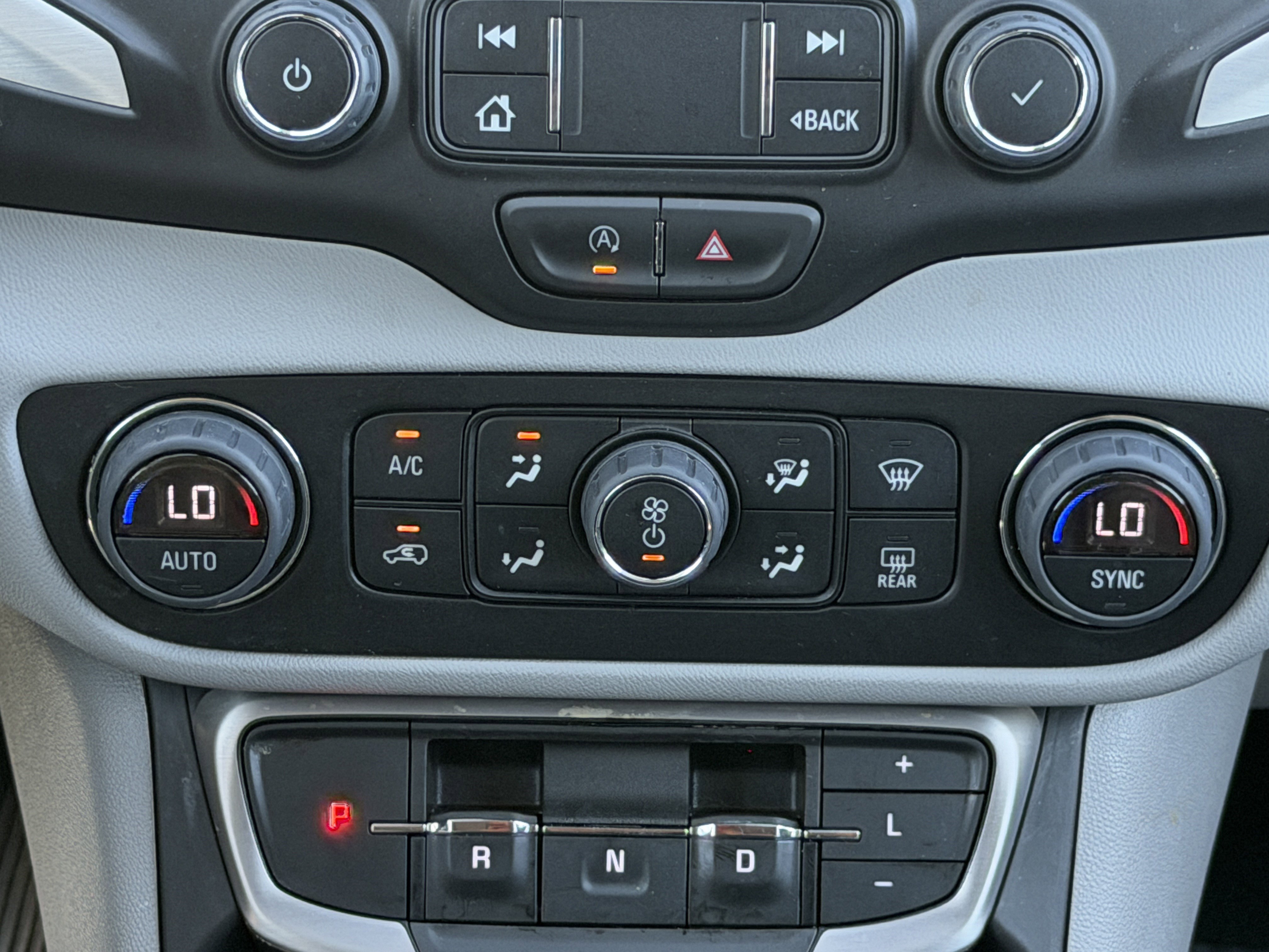 Used 2023 GMC Terrain SLT FWD image 20