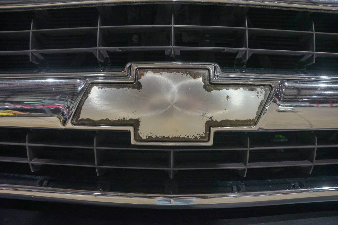 Used 2004 Chevrolet Tahoe LS AWD/4WD image 21