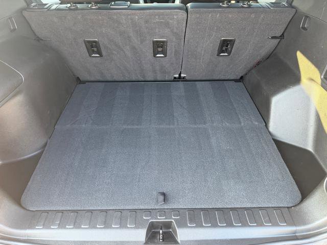 Used 2022 Chevrolet Equinox RS w/ RS Leather Package AWD/4WD image 17
