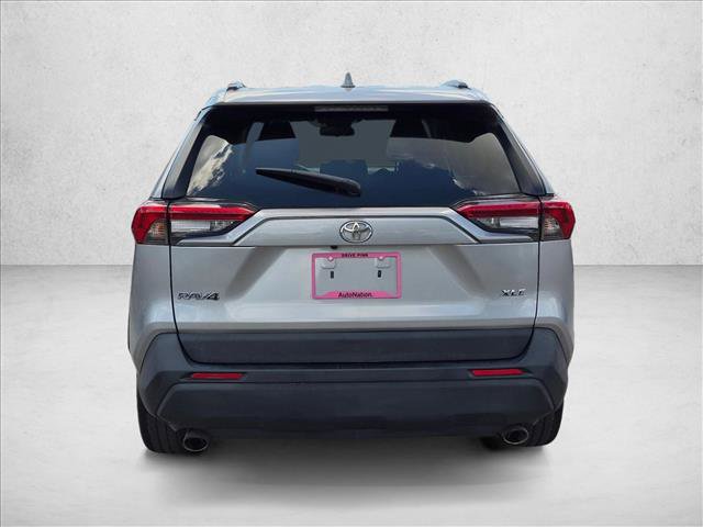 Used 2019 Toyota RAV4 XLE FWD image 6
