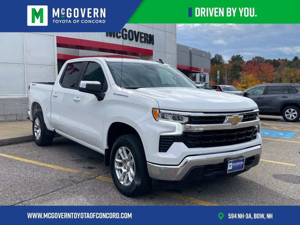 Used 2023 Chevrolet Silverado 1500 LT AWD/4WD image 7