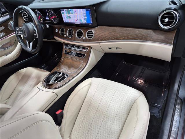 Used 2019 Mercedes-Benz E 300 4MATIC image 23