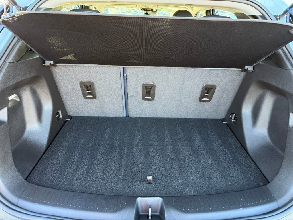 Certified 2022 Chevrolet Bolt EUV Premier w/ Sun & Sound Package image 20