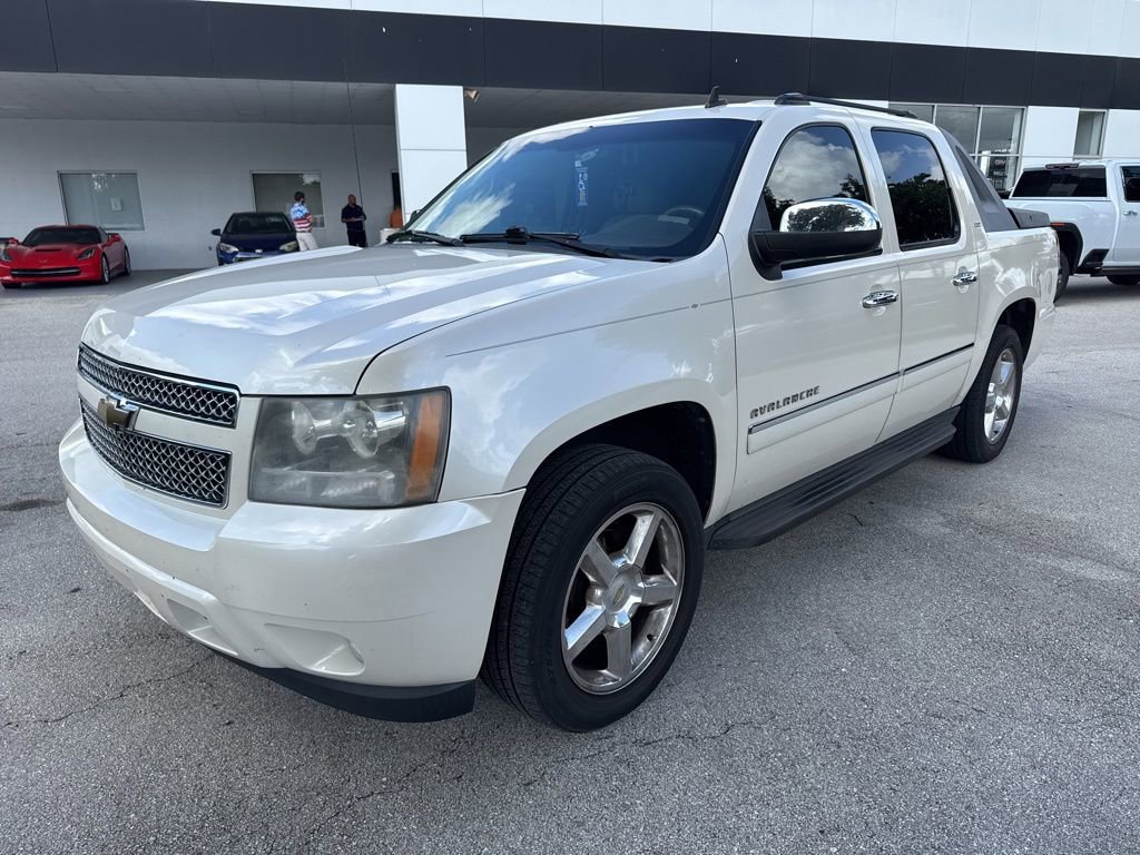 Used 2010 Chevrolet Avalanche LTZ