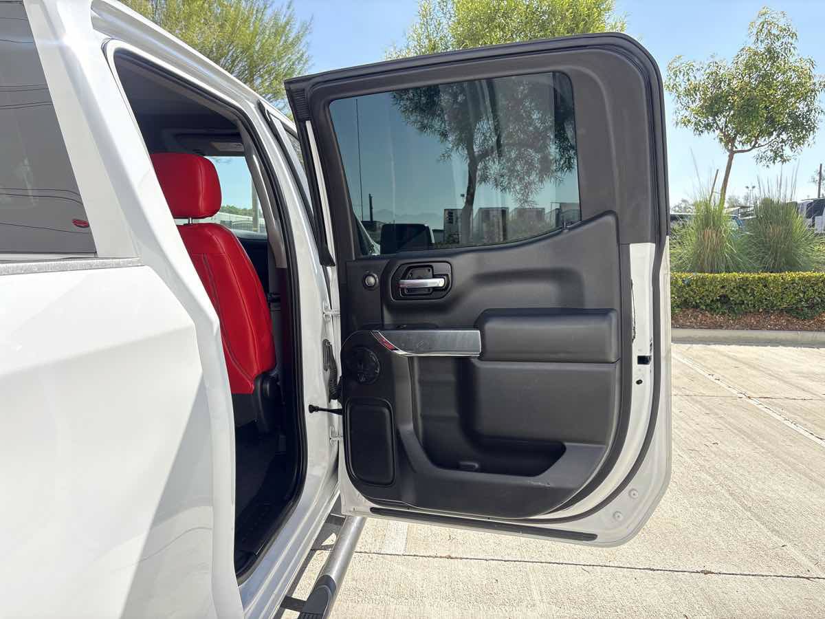 Used 2020 Chevrolet Silverado 1500 Custom w/ Custom Value Package RWD image 13