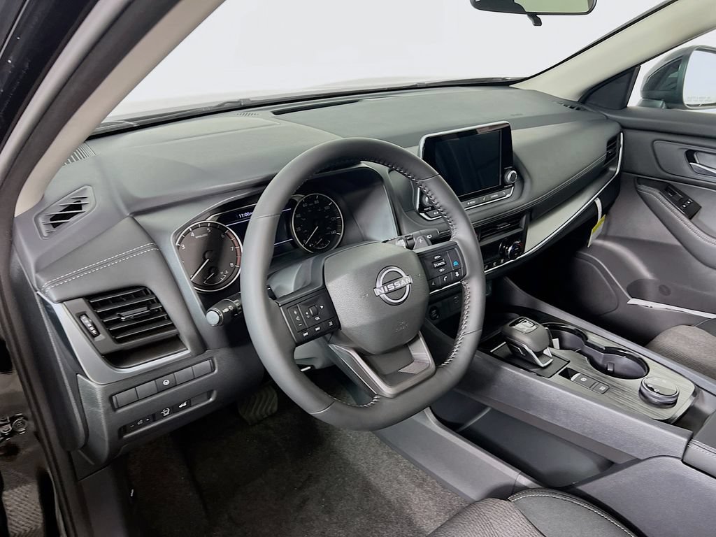 New 2026 Nissan Rogue SV w/ Cold Weather Package AWD/4WD image 8