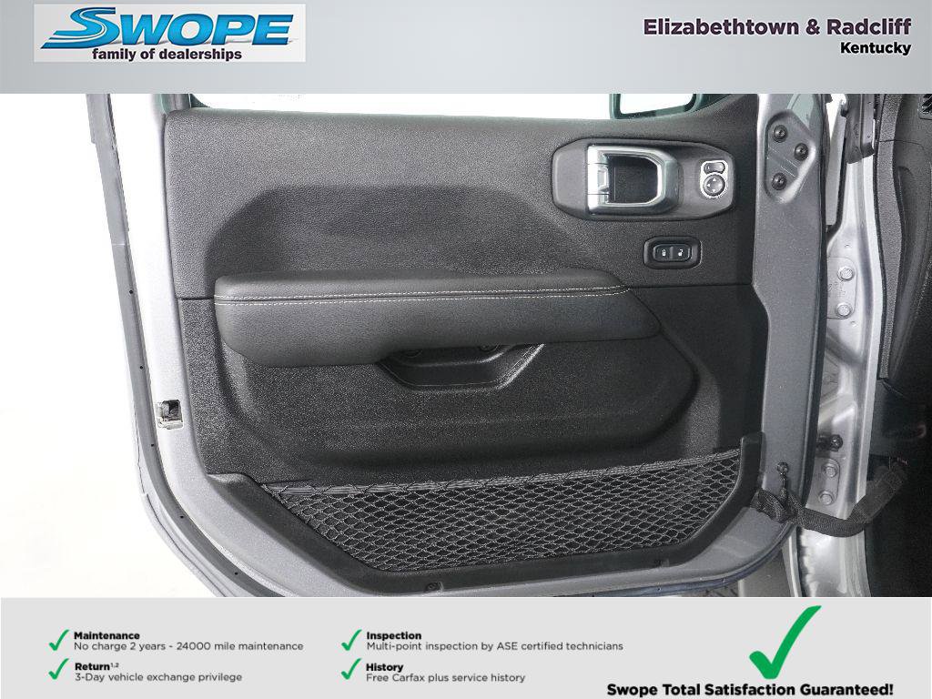 Used 2020 Jeep Gladiator Overland image 13
