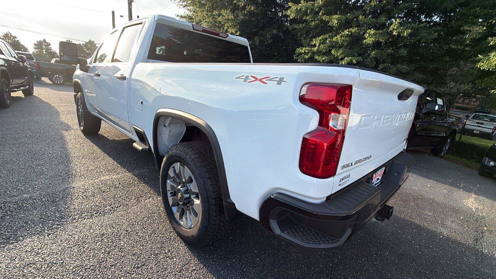 New 2026 Chevrolet Silverado 2500 Custom w/ Custom Value Package AWD/4WD image 7