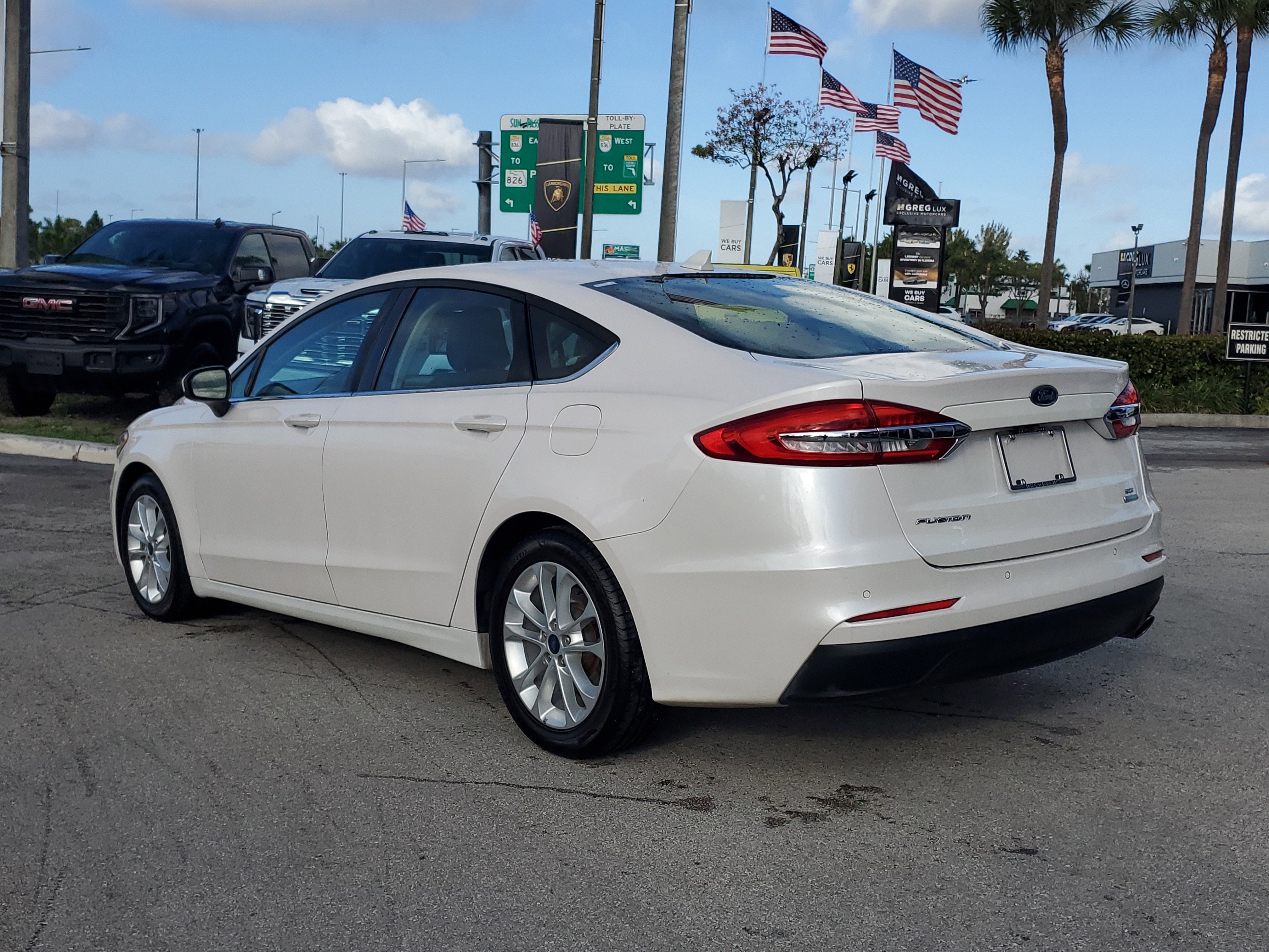 Used 2019 Ford Fusion SE image 7