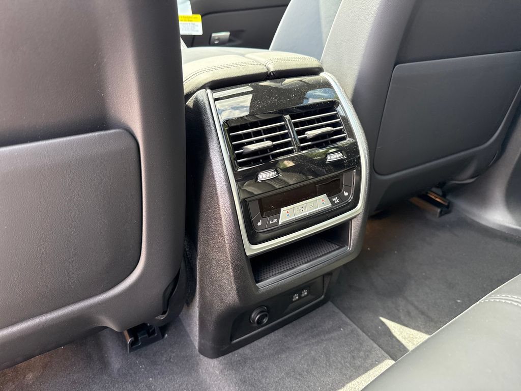 New 2026 BMW X5 M Competition w/ Executive Package AWD/4WD image 21