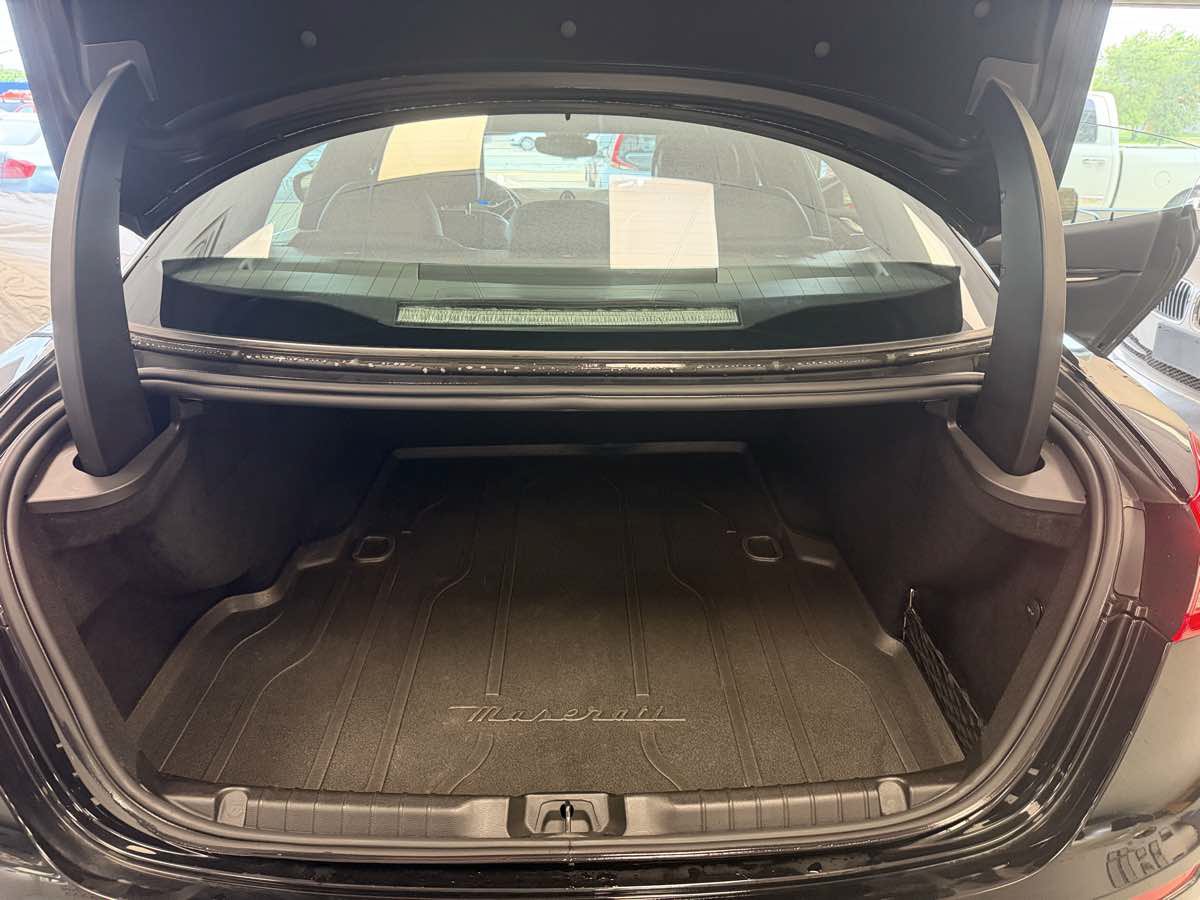 Used 2017 Maserati Ghibli S RWD image 26