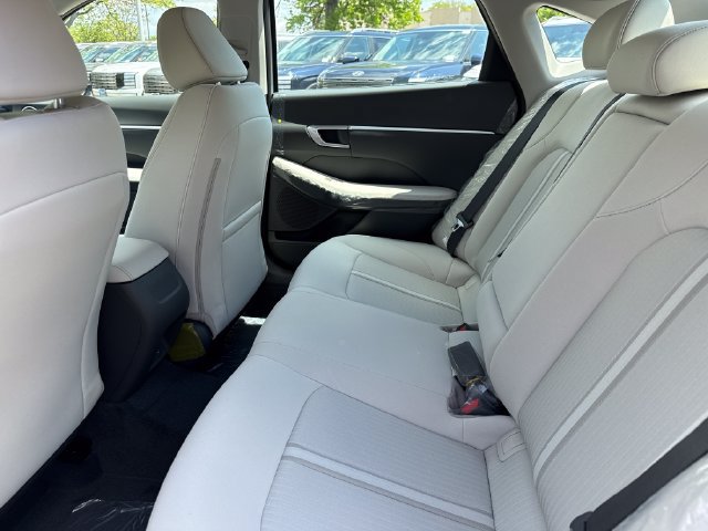 New 2026 Hyundai Sonata SEL FWD image 22