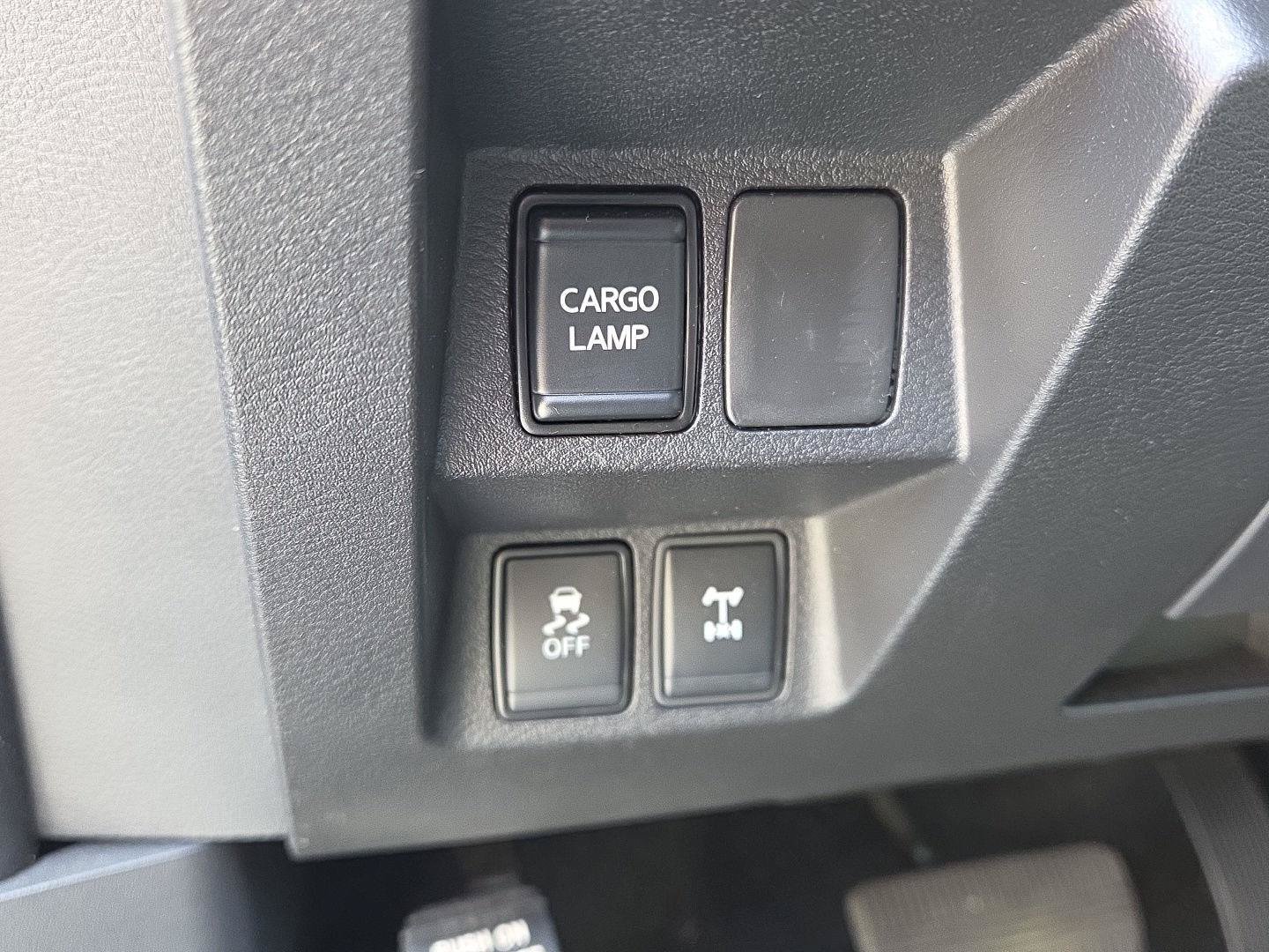 Used 2026 Nissan Frontier PRO-4X AWD/4WD image 22