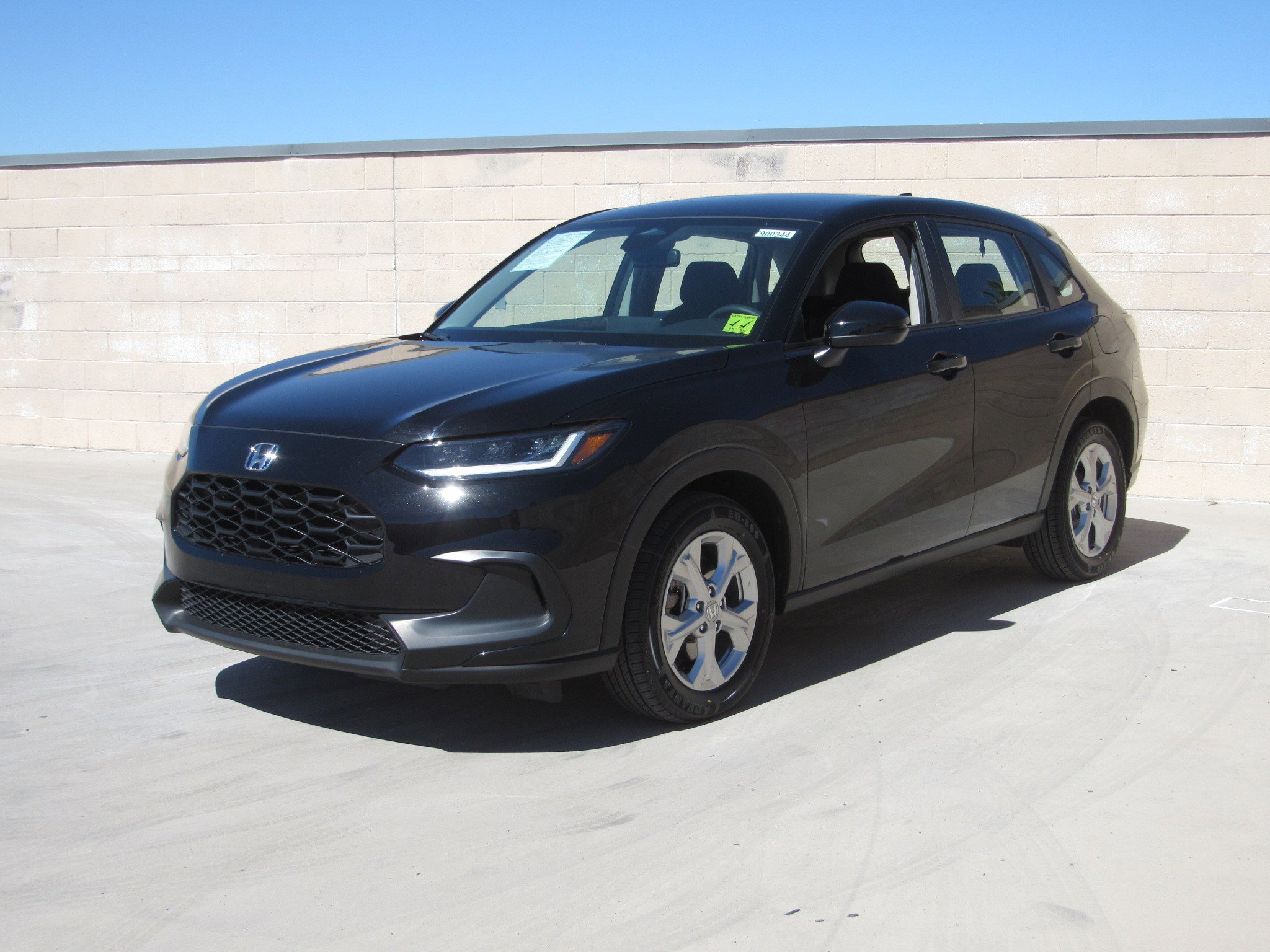 Certified 2024 Honda HR-V LX image 1