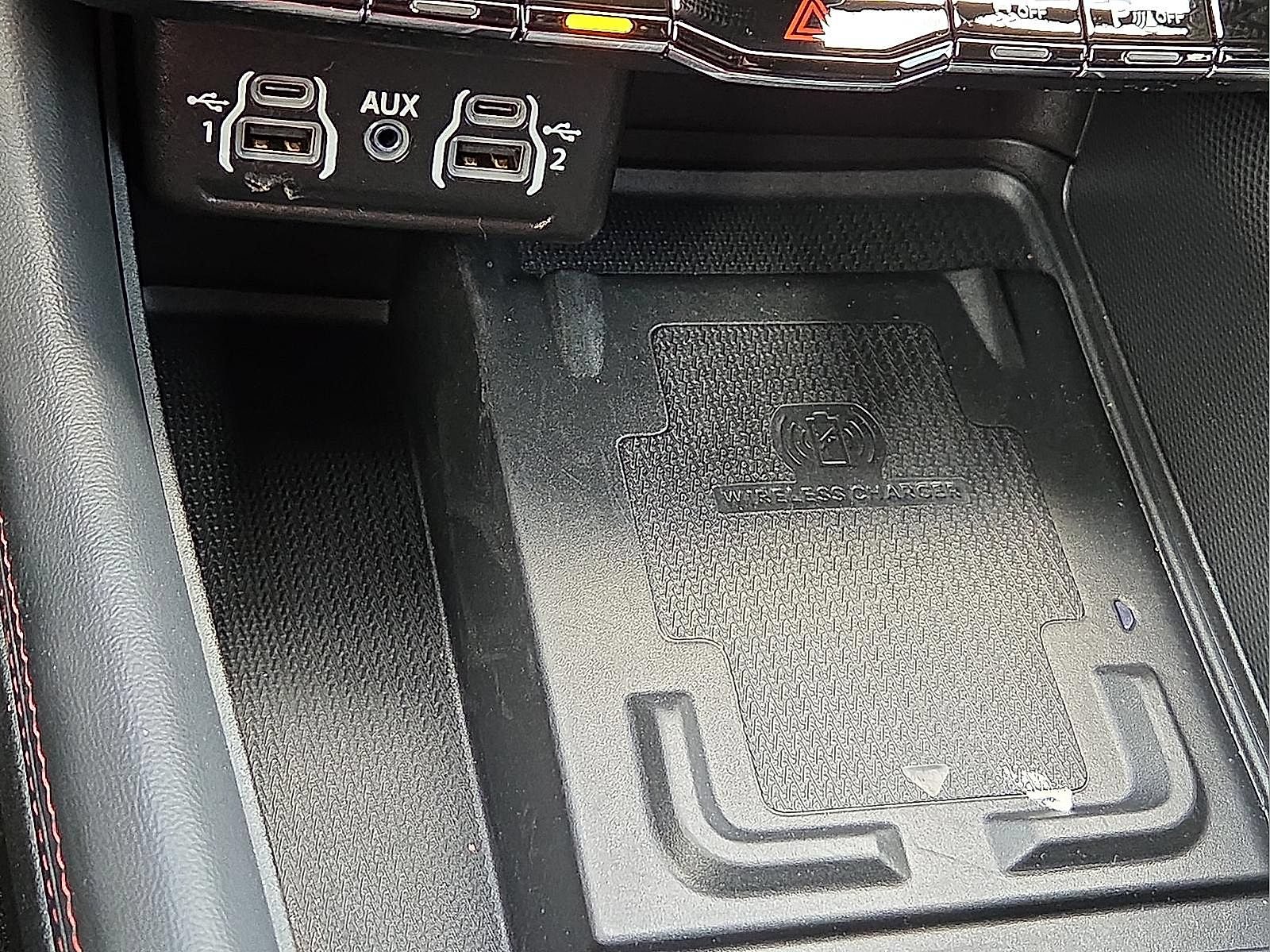 Used 2023 Dodge Durango R/T w/ Blacktop Package AWD/4WD image 19