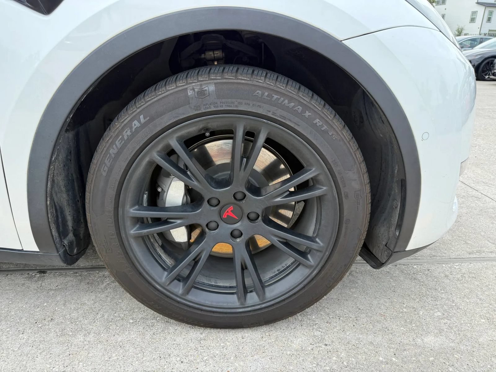Used 2021 Tesla Model Y Long Range AWD/4WD image 5