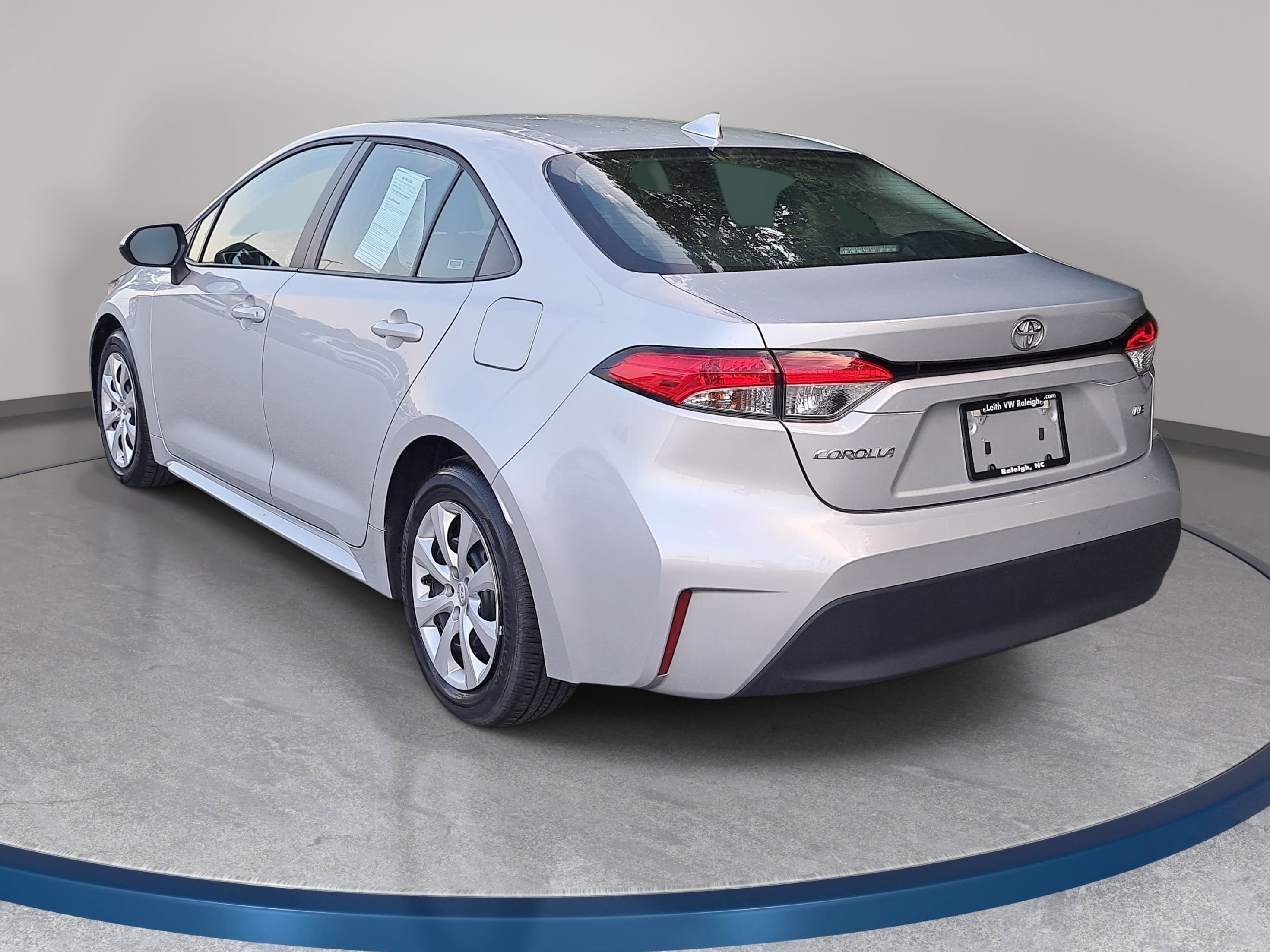 Used 2026 Toyota Corolla LE FWD image 7