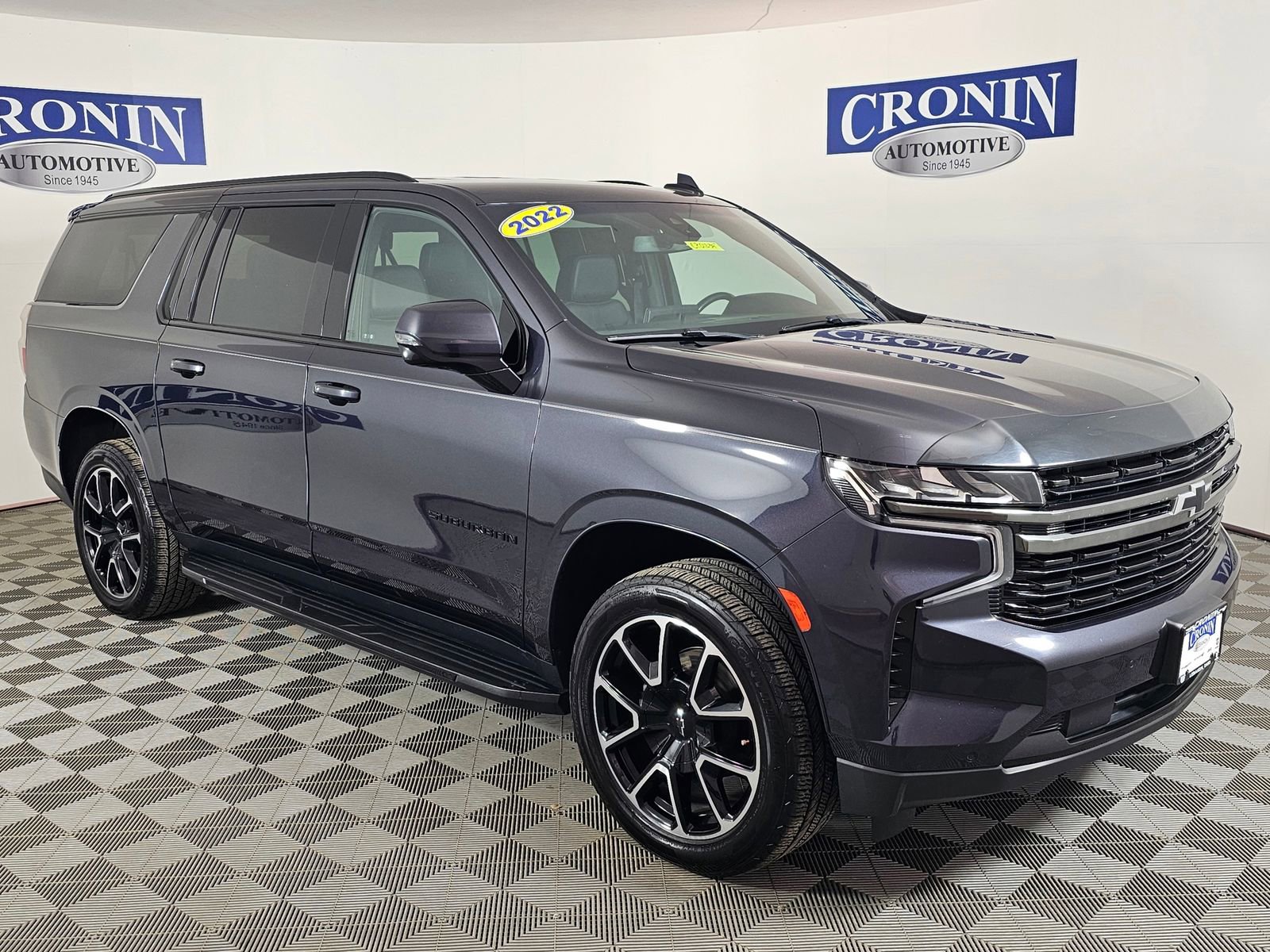 Used 2022 Chevrolet Suburban RST w/ Sport Performance Package image 7