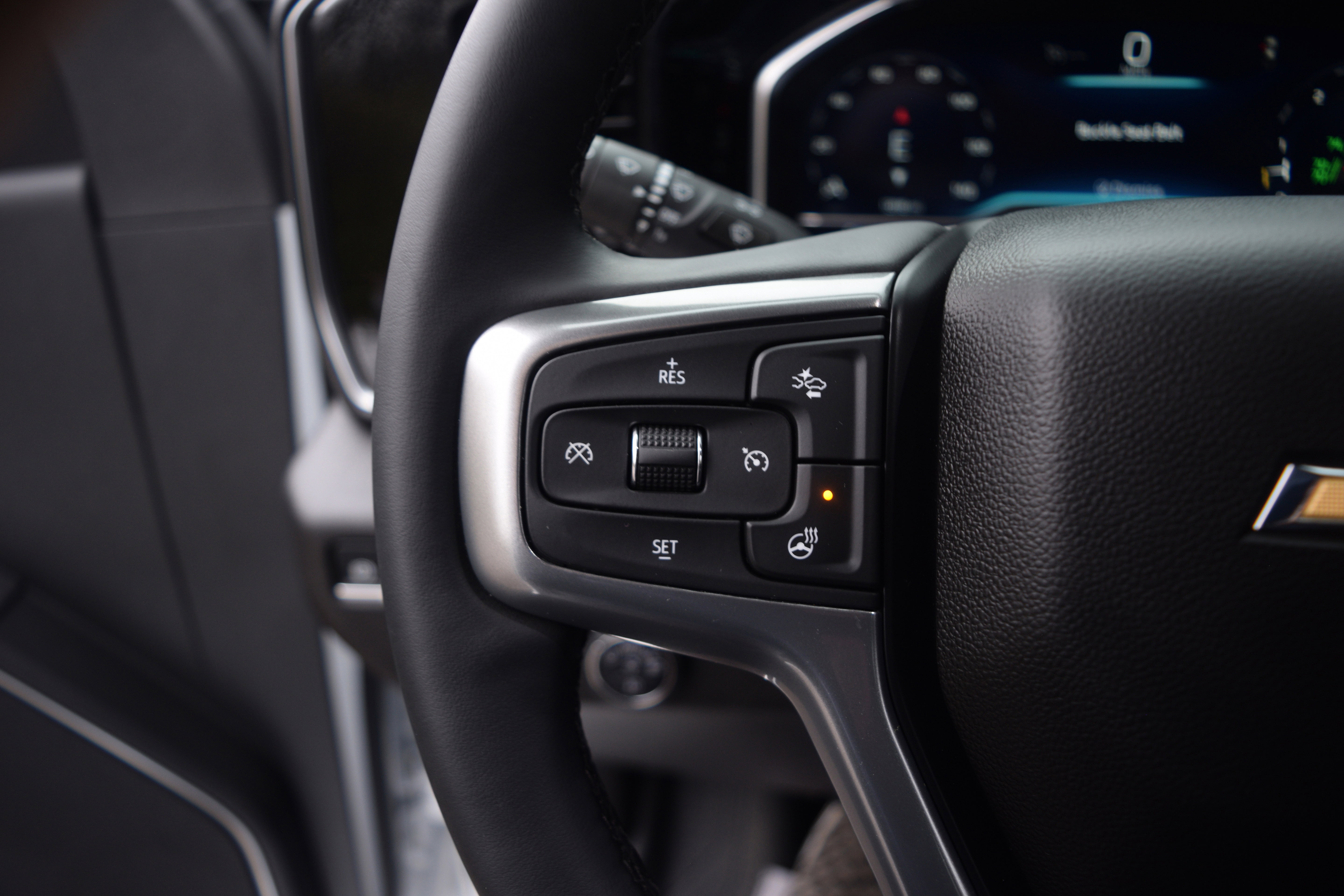 Used 2025 Chevrolet Silverado 3500 LTZ image 6