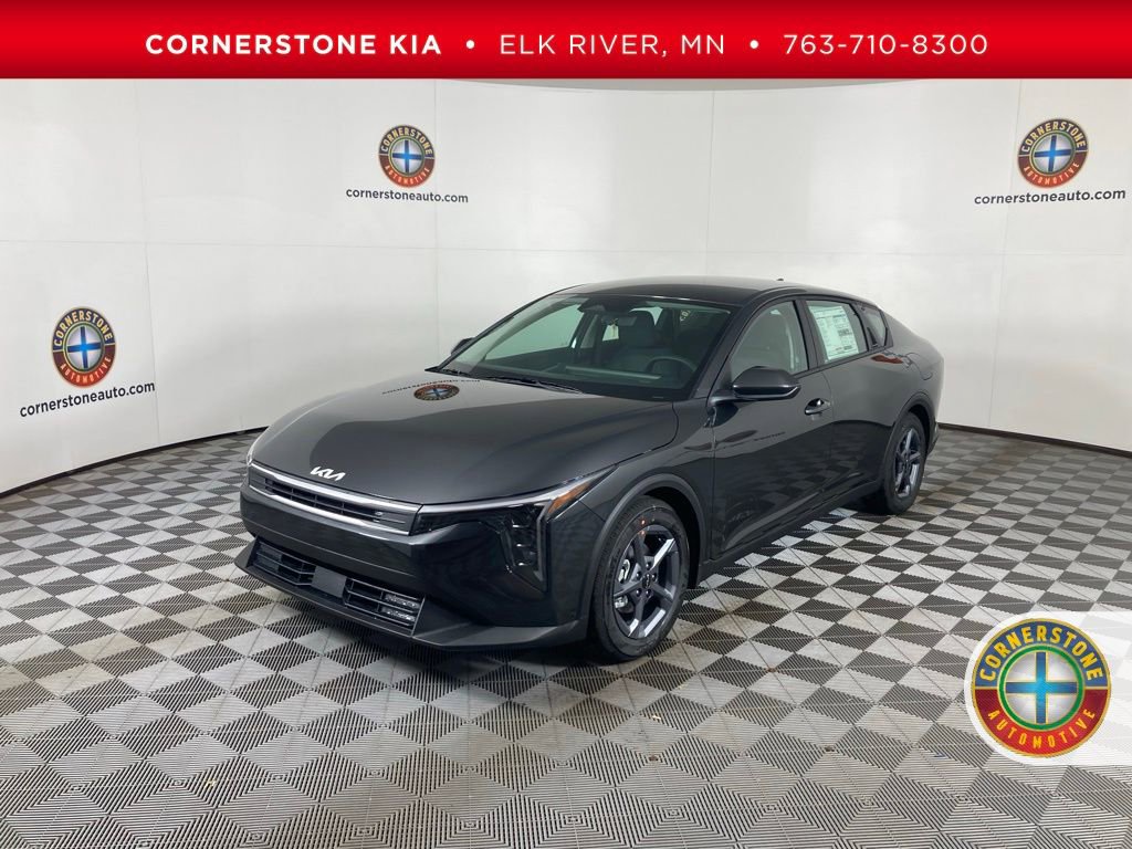 New 2025 Kia K4 LXS