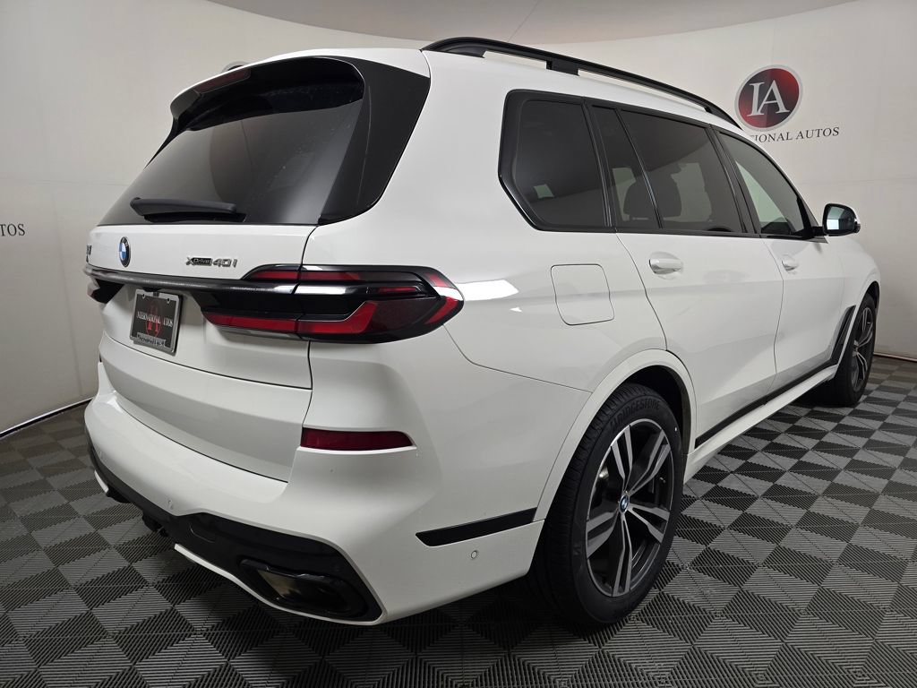 Certified 2025 BMW X7 xDrive40i w/ Executive Package AWD/4WD image 4