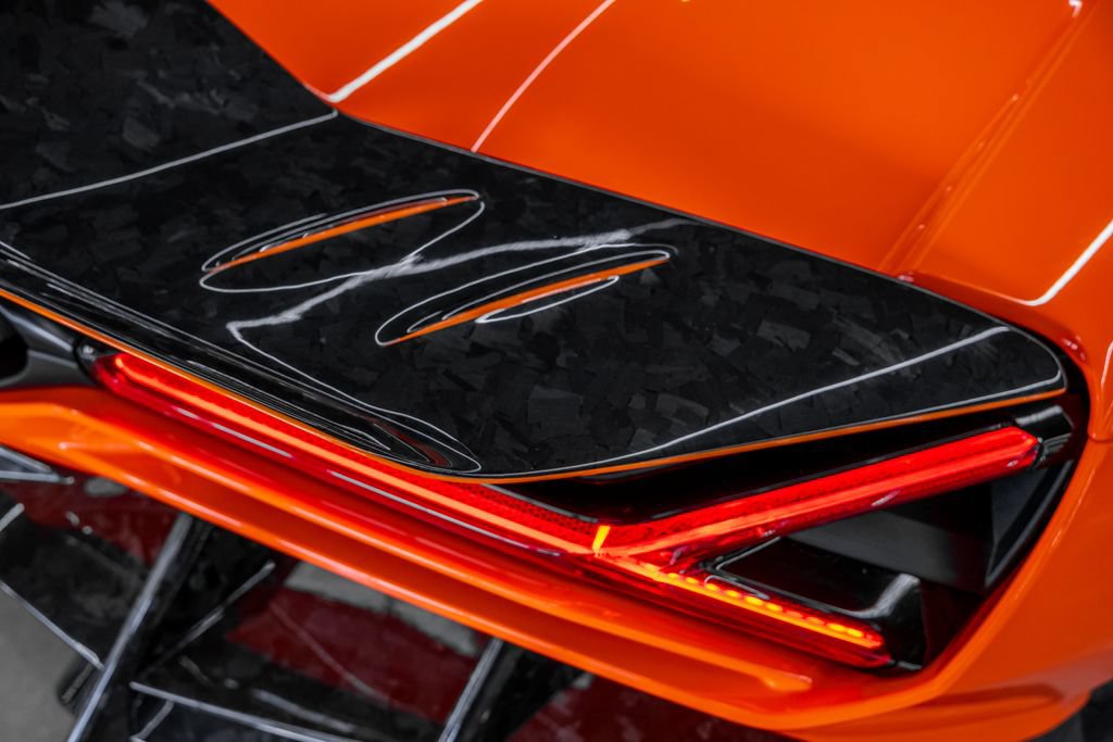 Used 2024 Lamborghini Revuelto AWD/4WD image 24