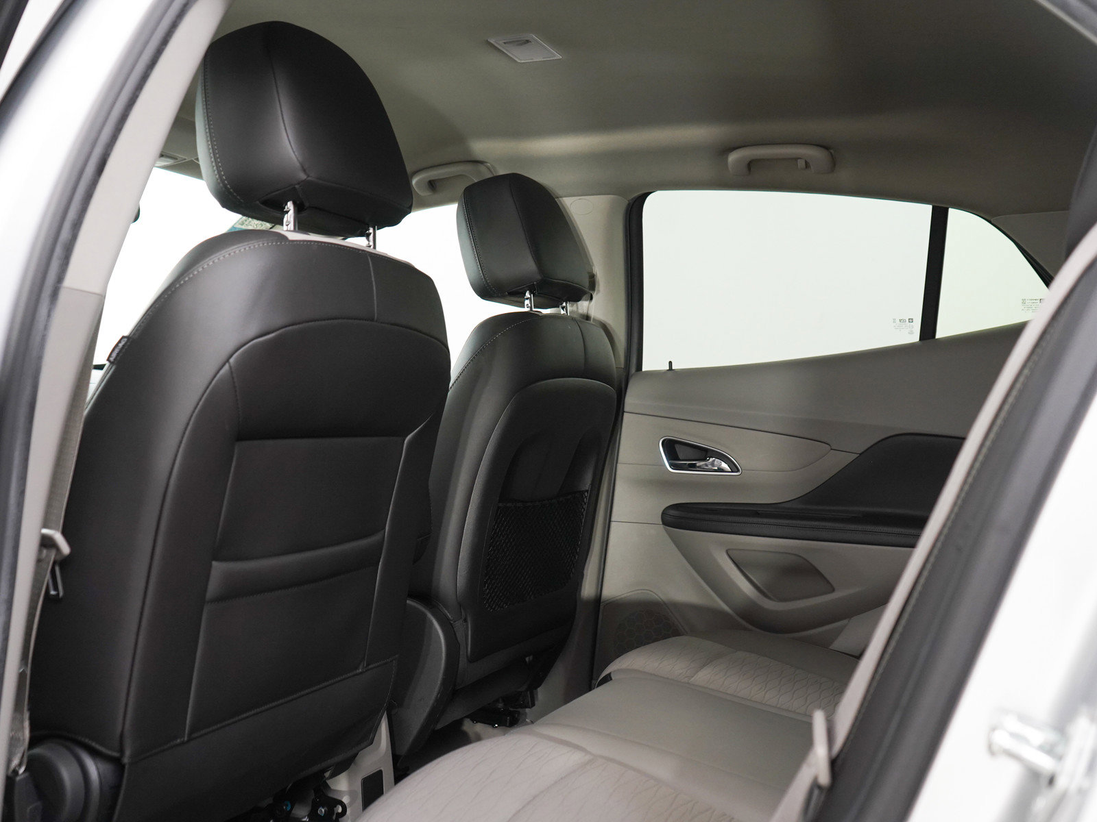Used 2016 Buick Encore FWD image 18