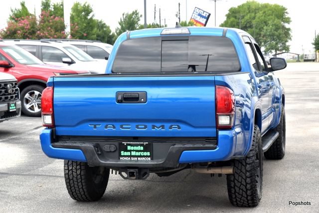 Used 2017 Toyota Tacoma TRD Sport w/ Tow Package RWD image 4