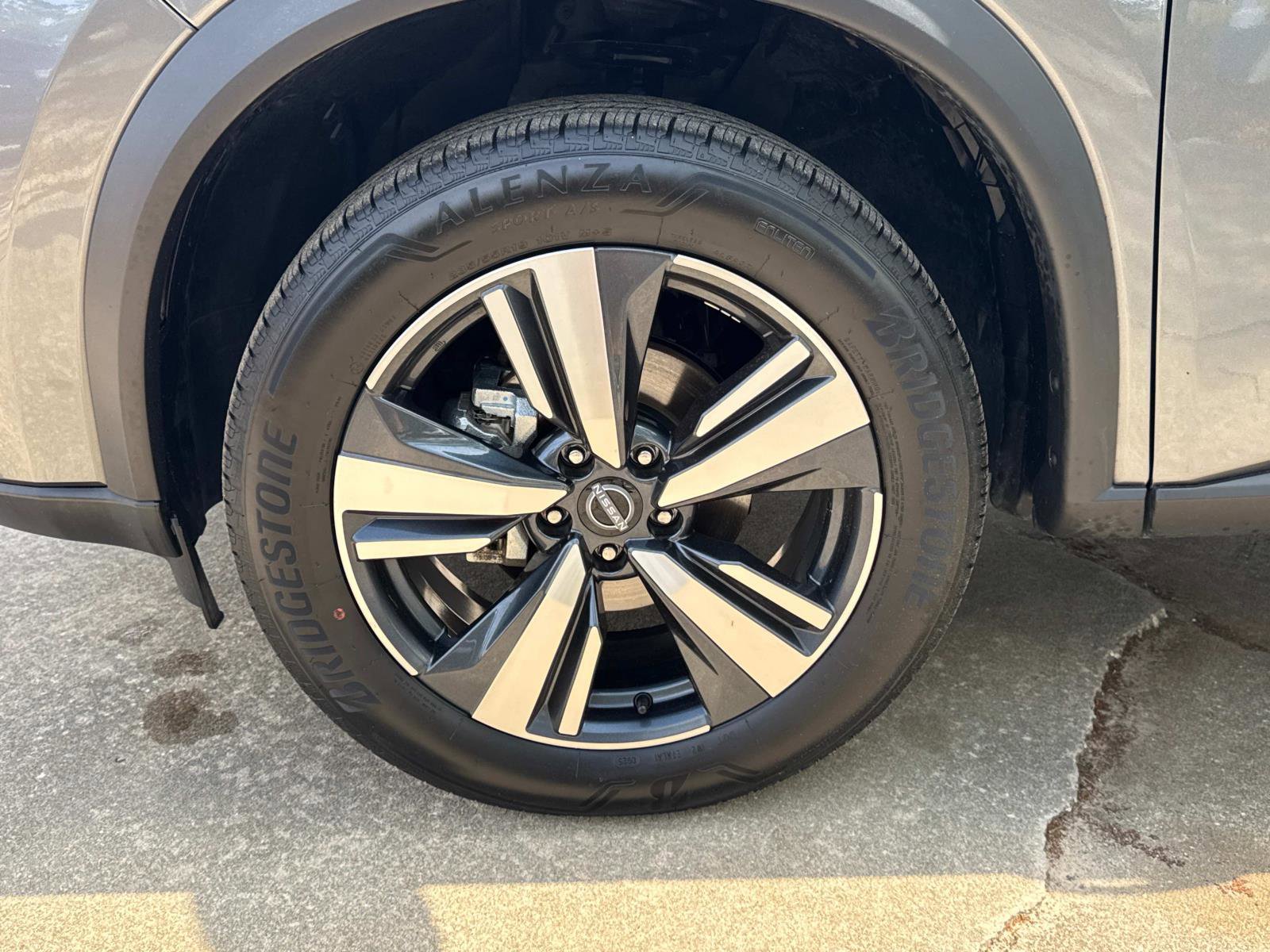 Used 2026 Nissan Rogue SL image 10