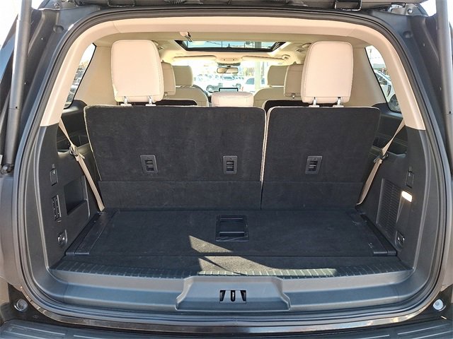 Used 2024 Ford Expedition Platinum image 32