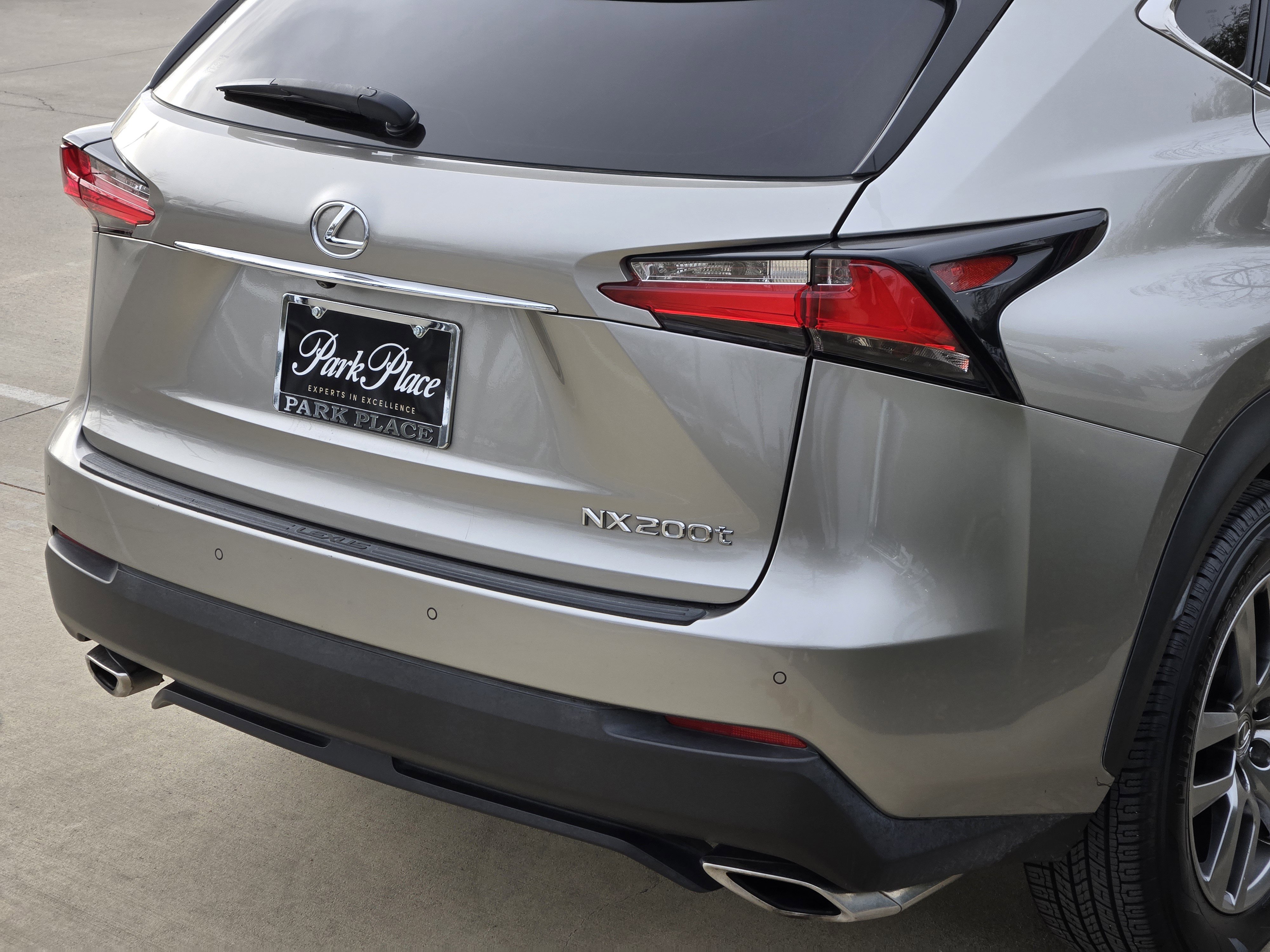 Used 2016 Lexus NX 200t FWD image 15