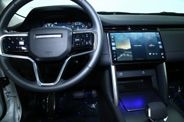 Certified 2025 Land Rover Discovery Sport S image 15