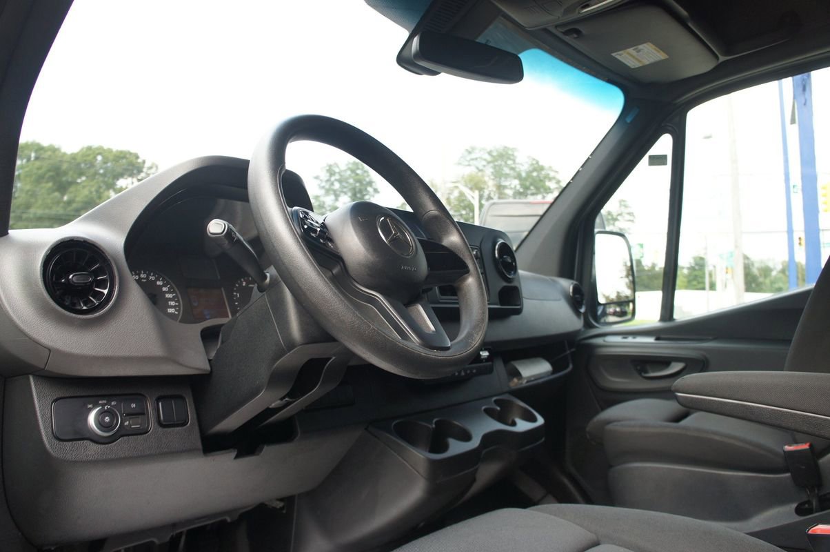 Used 2019 Mercedes-Benz Sprinter 170 image 27