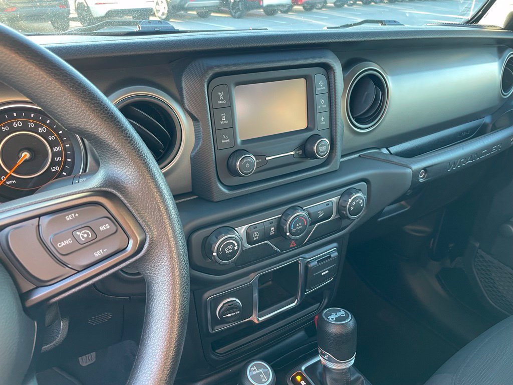 Used 2019 Jeep Wrangler Sport AWD/4WD image 15