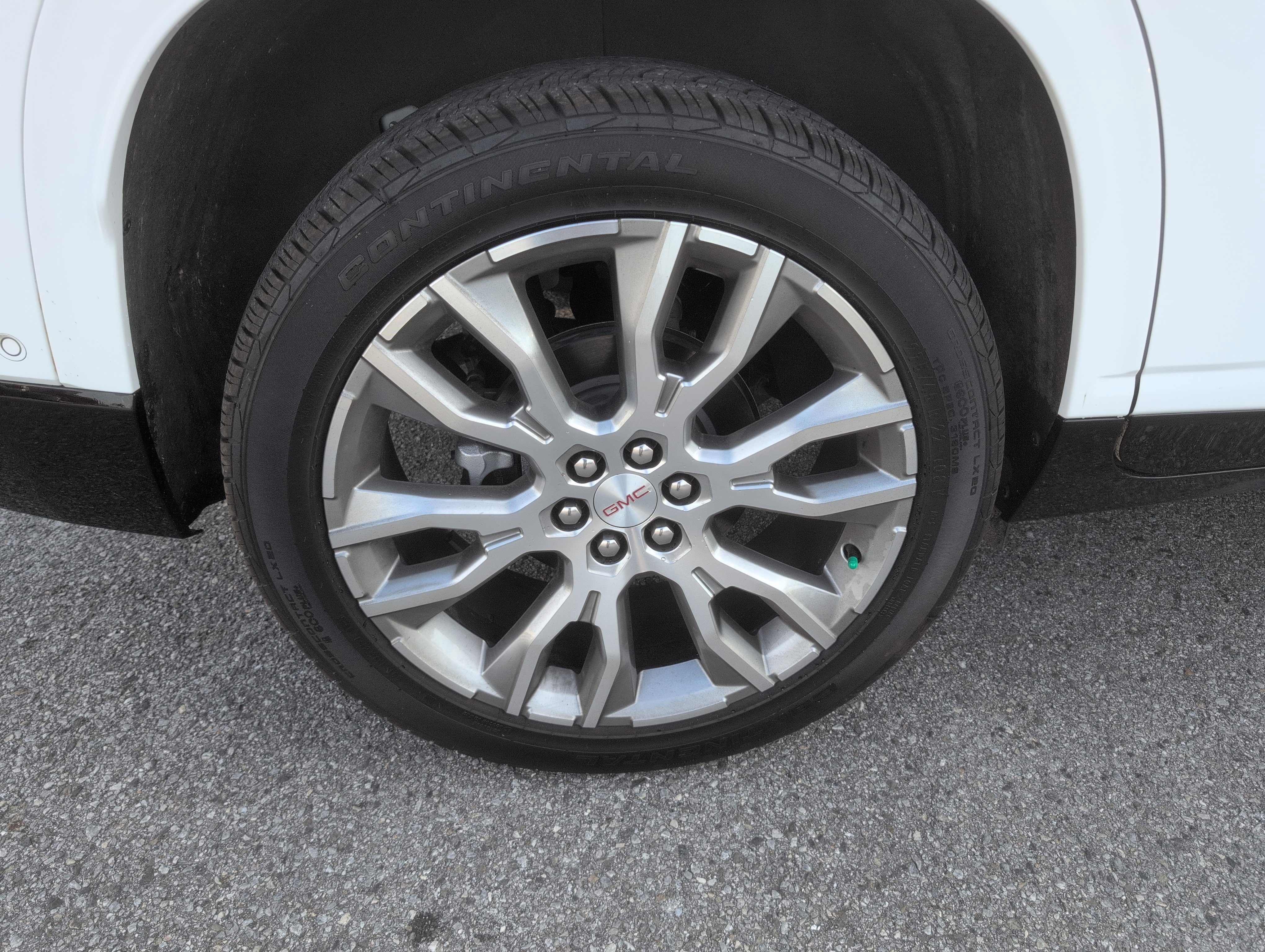 Used 2025 GMC Acadia Denali w/ Super Cruise Package image 11