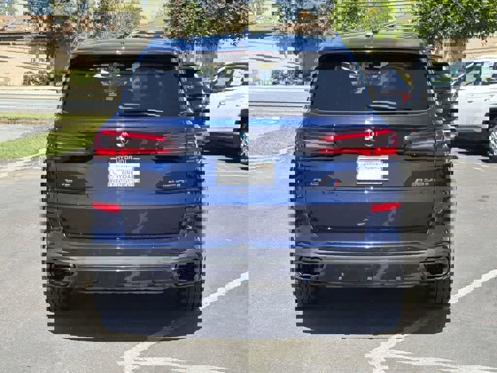 Used 2021 BMW X5 M50i w/ Executive Package image 5