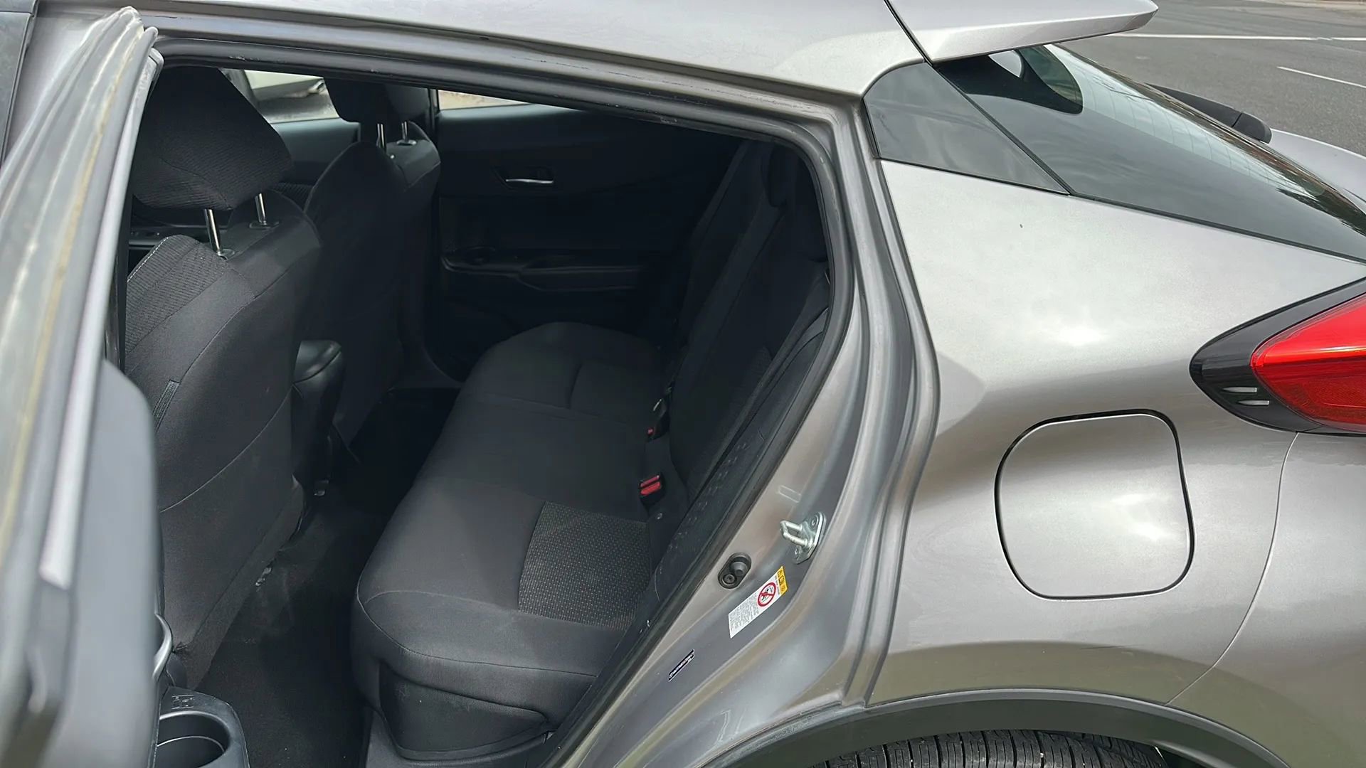 Used 2018 Toyota C-HR image 16