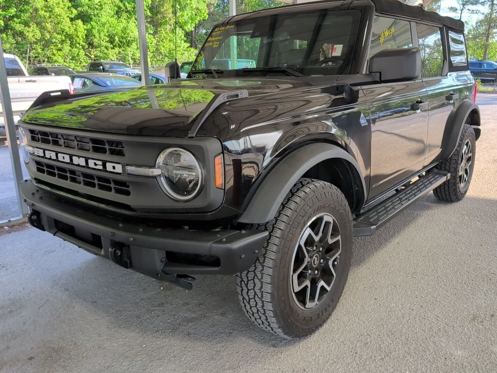 Used 2021 Ford Bronco Black Diamond video 2