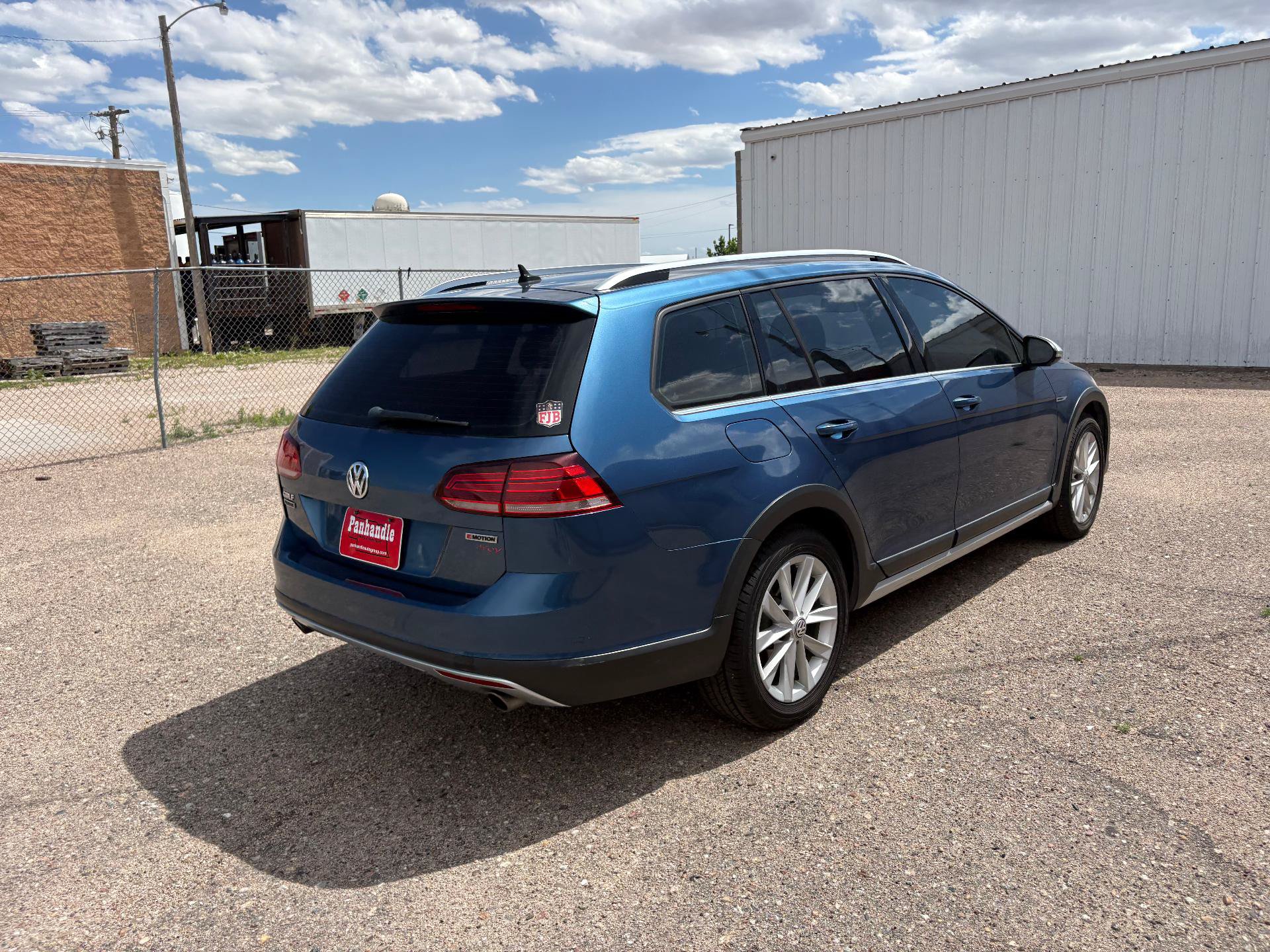 Used 2019 Volkswagen Golf Alltrack S AWD/4WD image 8