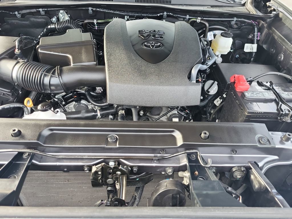 Used 2023 Toyota Tacoma SR5 w/ Technology Package image 20