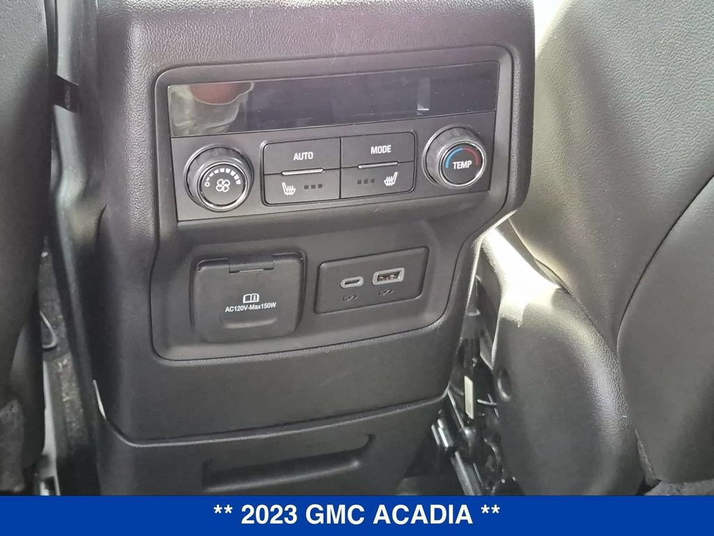 Used 2023 GMC Acadia SLT w/ Technology Package AWD/4WD image 16