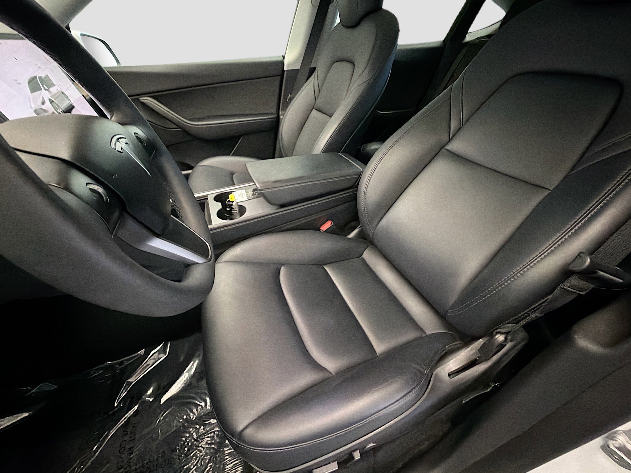 Used 2022 Tesla Model Y Long Range image 11