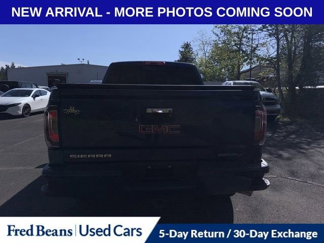Used 2017 GMC Sierra 1500 Denali w/ Denali Ultimate Package AWD/4WD image 2