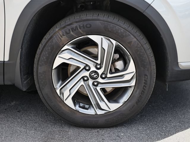Used 2023 Hyundai Santa Fe SEL w/ Winter Weather Package AWD/4WD image 5
