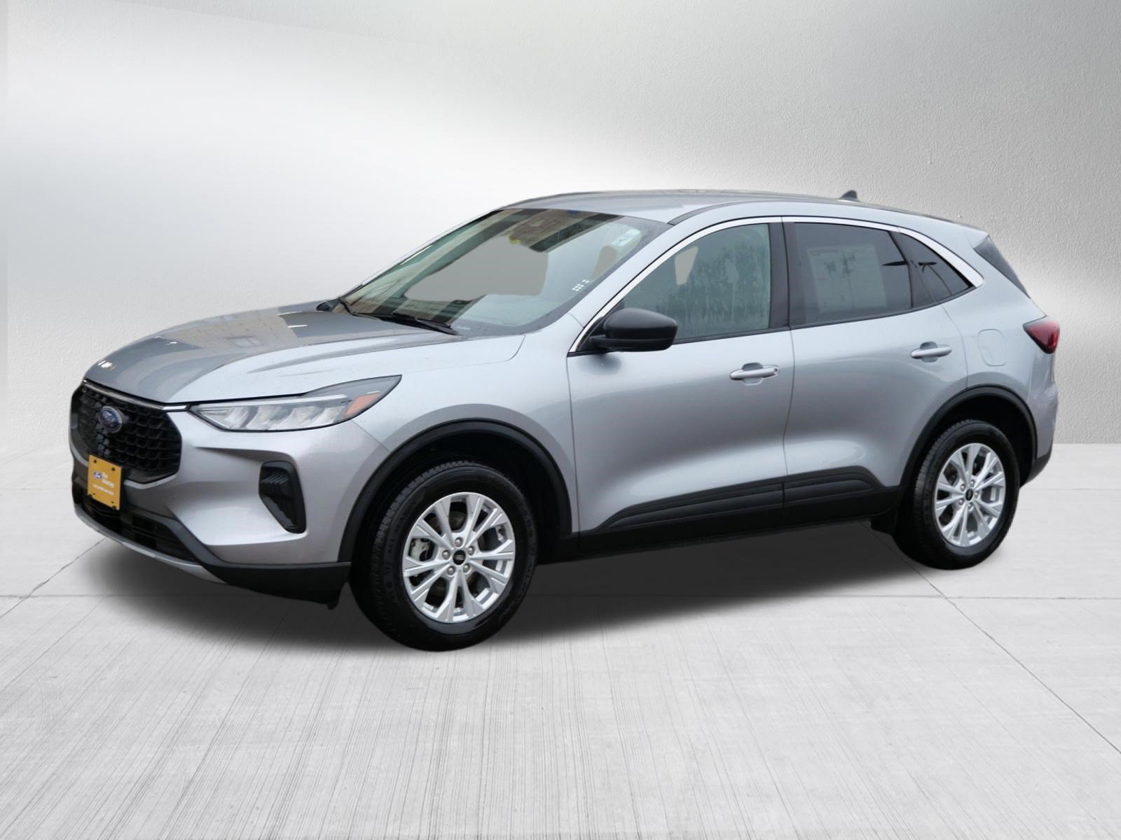 Certified 2024 Ford Escape Active AWD/4WD image 3