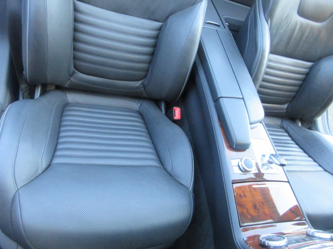 Used 2017 Mercedes-Benz SL 550 image 34