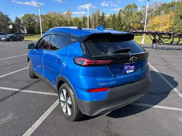Used 2023 Chevrolet Bolt EUV LT w/ Convenience Package FWD image 4