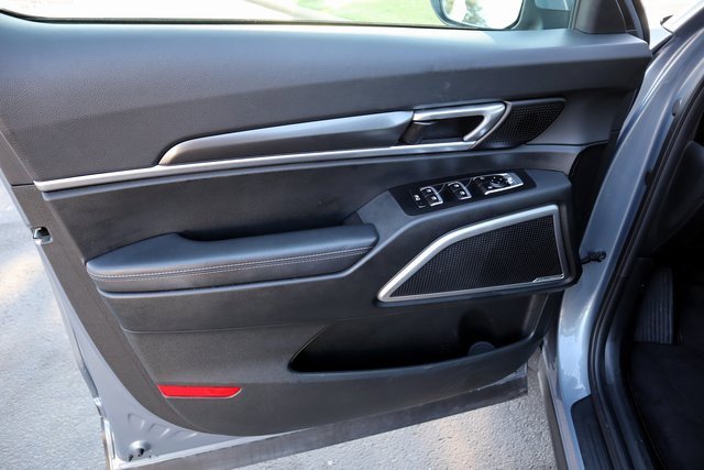 Used 2025 Kia Telluride S image 30