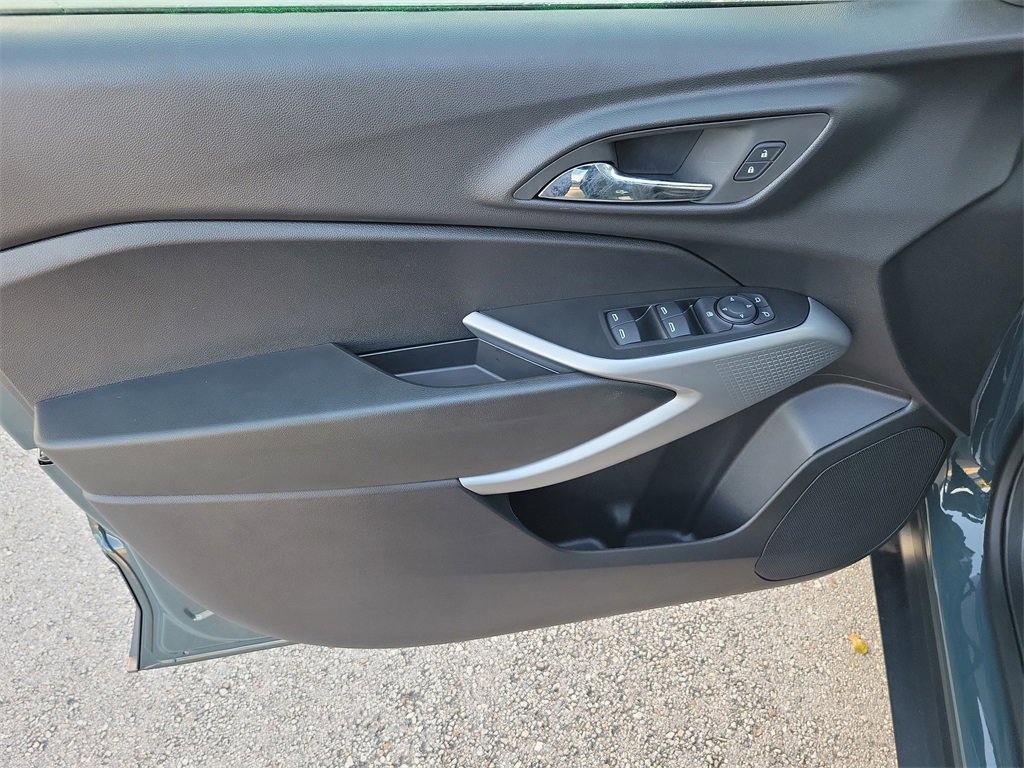 Used 2026 Chevrolet Trax LS image 15